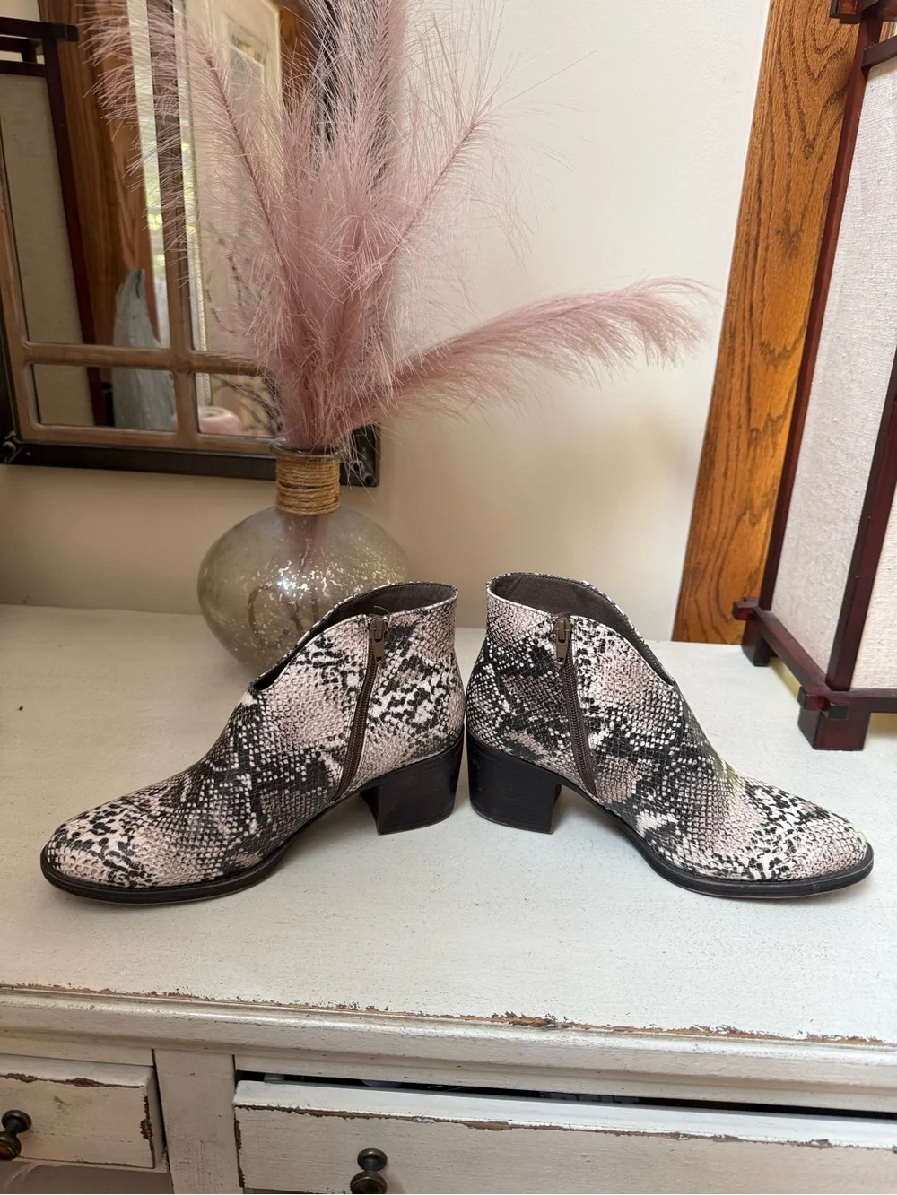 Pierre Dumas Pink and Black Snake-Print Chelsea Ankle Boots